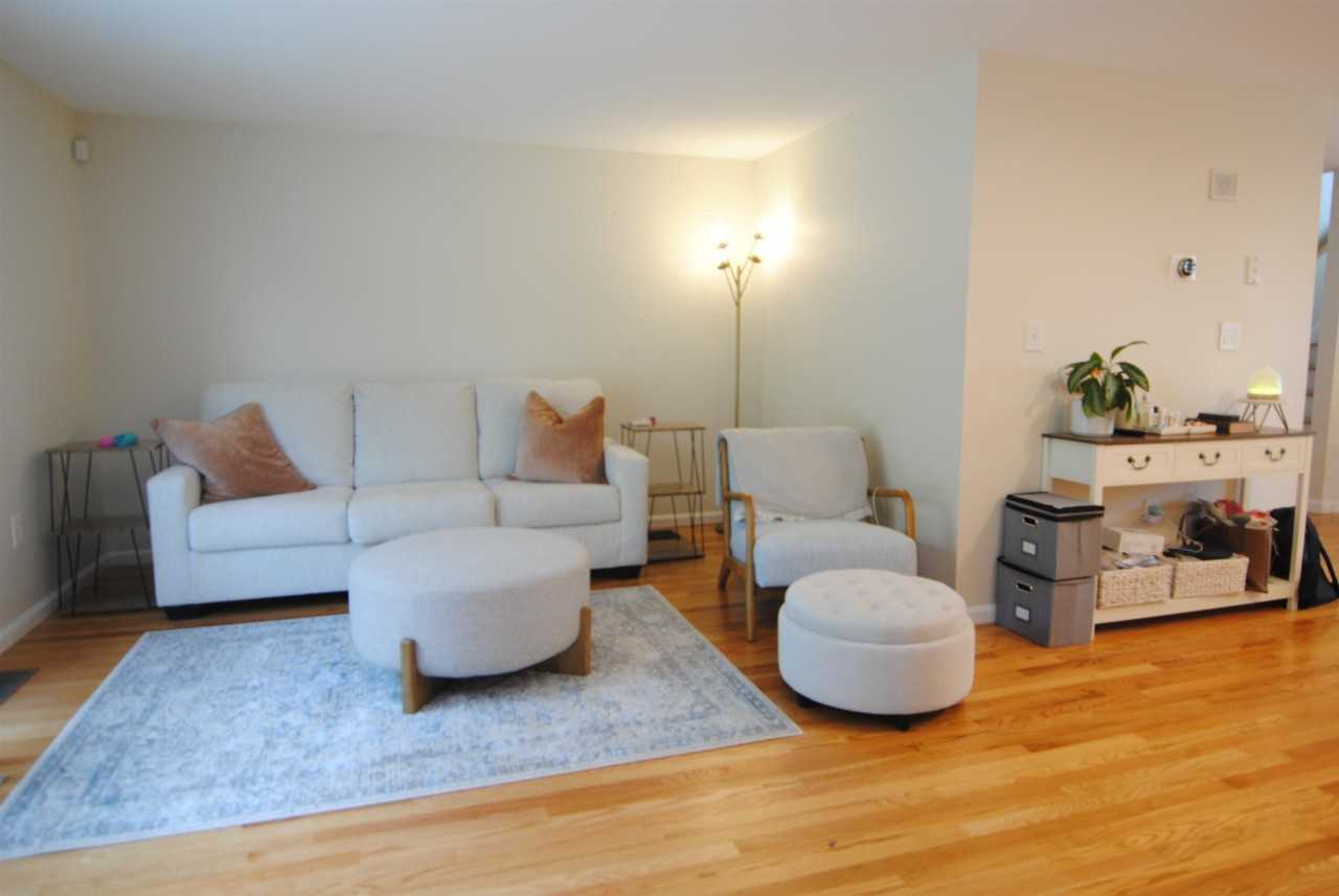 109 Overlook Cir - Photo 4 of 24