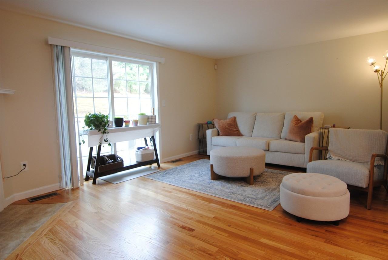 109 Overlook Cir - Photo 7 of 24