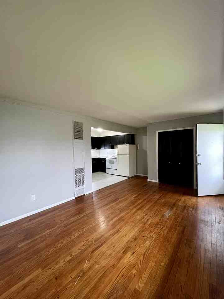 1454 Goddard Rd #1454 - Photo 3 of 9