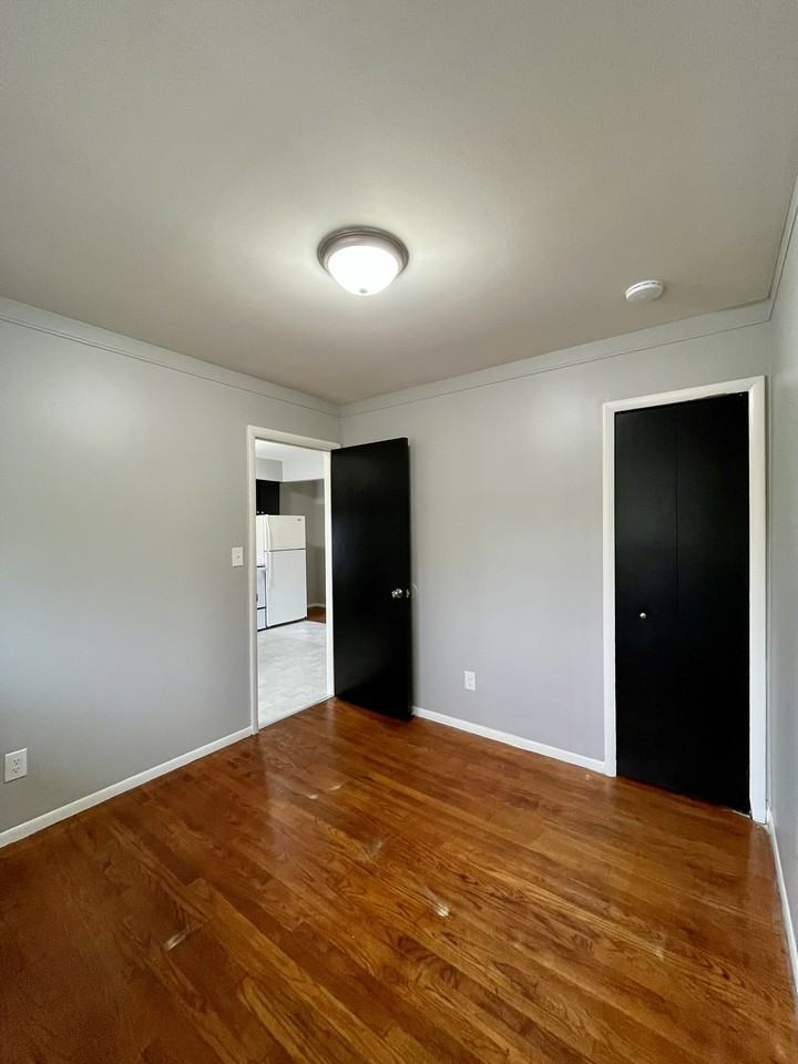 1454 Goddard Rd #1454 - Photo 7 of 9