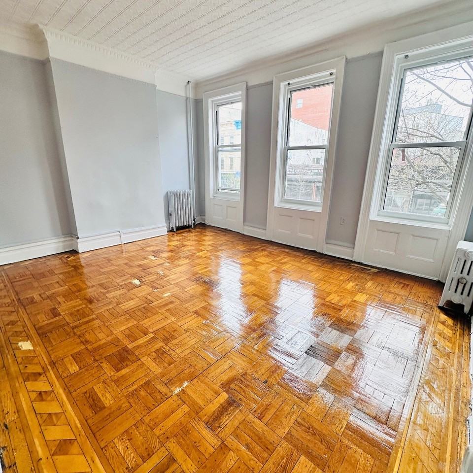 706 Washington Ave #2 - Photo 2 of 10