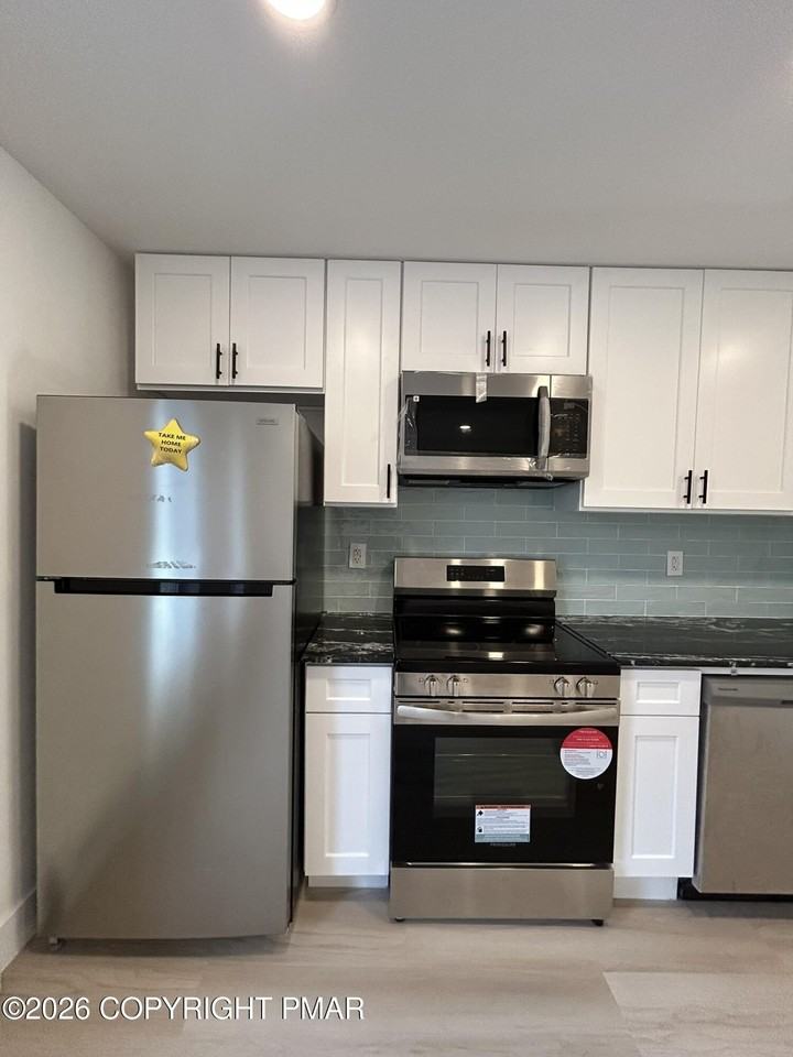 175 Prospect St #175-2 - Photo 6 of 19