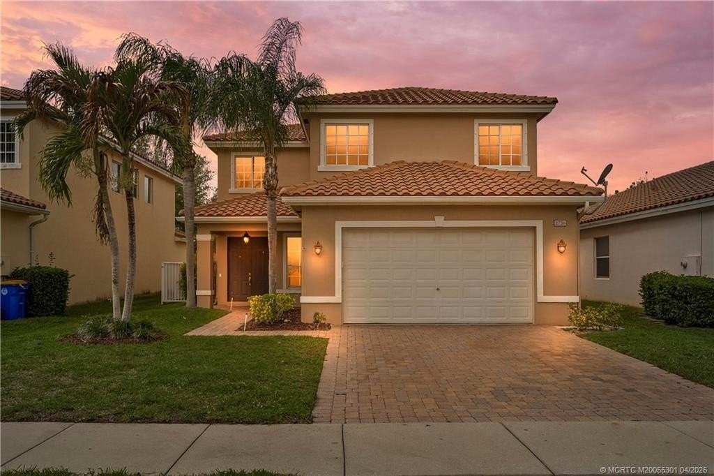 2736 Sw Butterfly Ln - Photo 2 of 34