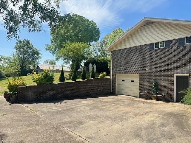 2345 Blackburn Rd Se - Photo 4 of 25