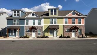 1915 Cypress Ln - Photo 1 of 1