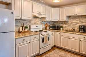 featured image of 195 Salem St #22