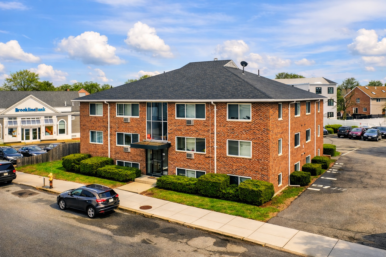 195 Salem St #22 - Photo 2 of 17