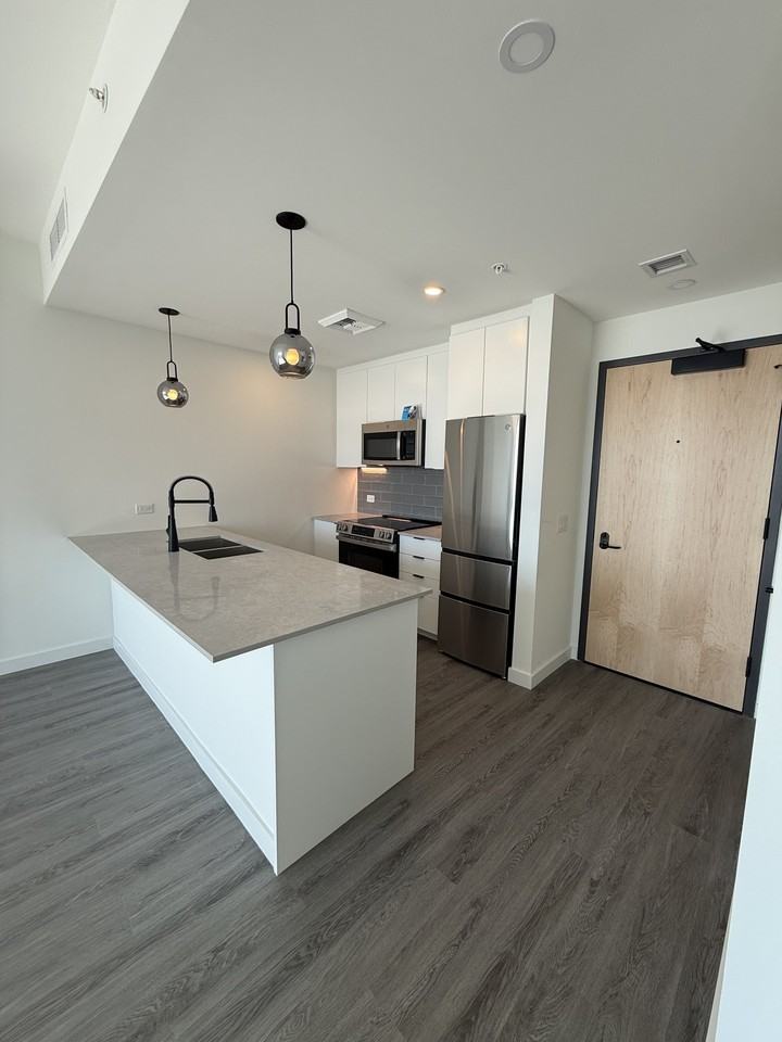 122 Northwest 19th Street #A - Photo 3 of 12