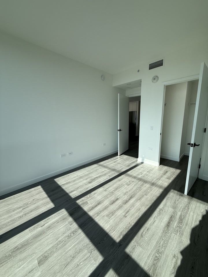 122 Northwest 19th Street #A - Photo 6 of 12