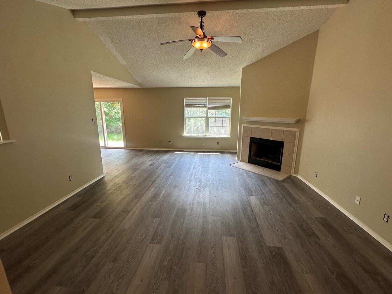 1210 Wallace Ln - Photo 2 of 18