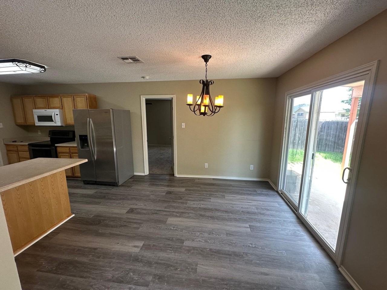 1210 Wallace Ln - Photo 4 of 18