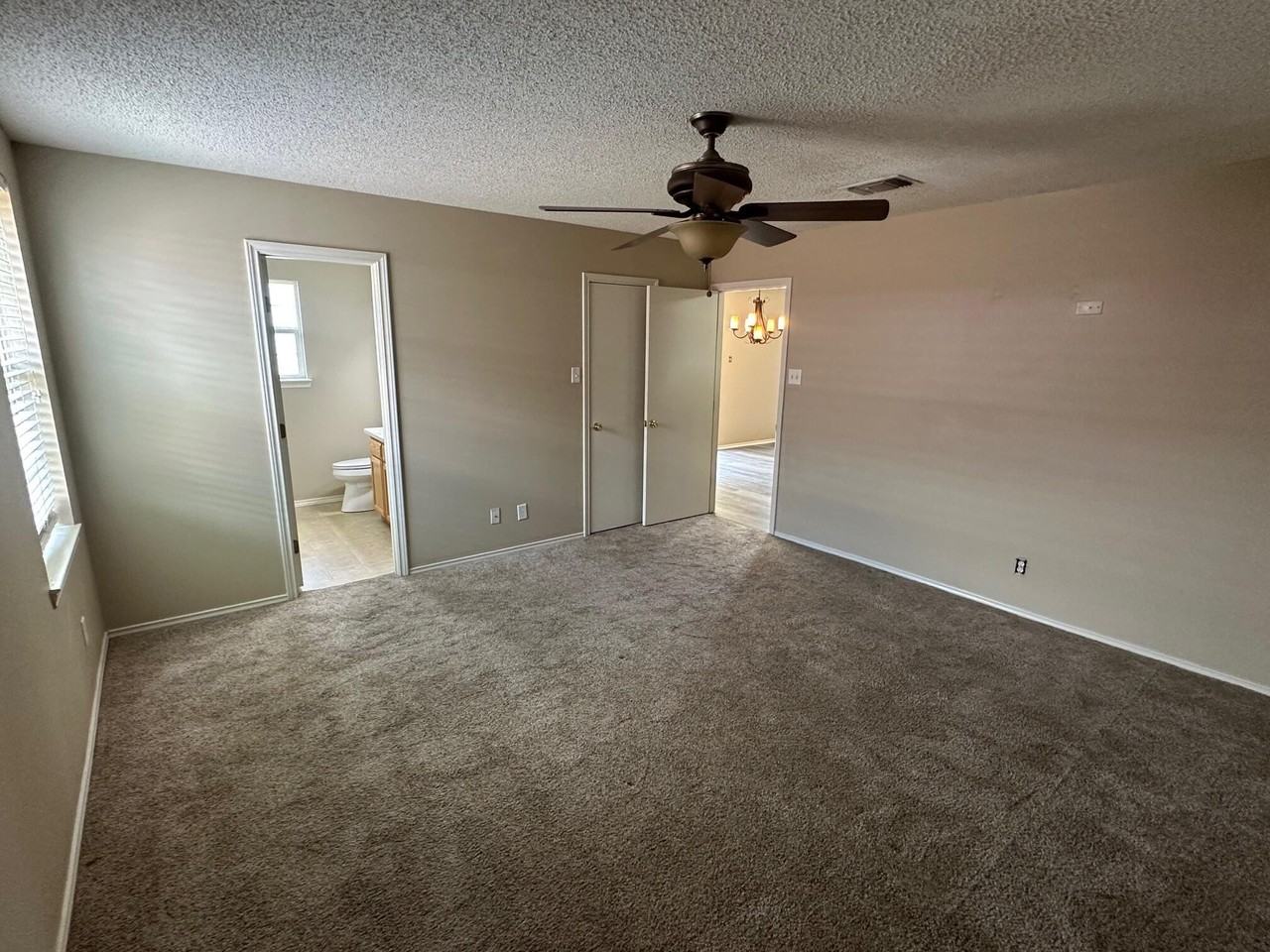 1210 Wallace Ln - Photo 7 of 18