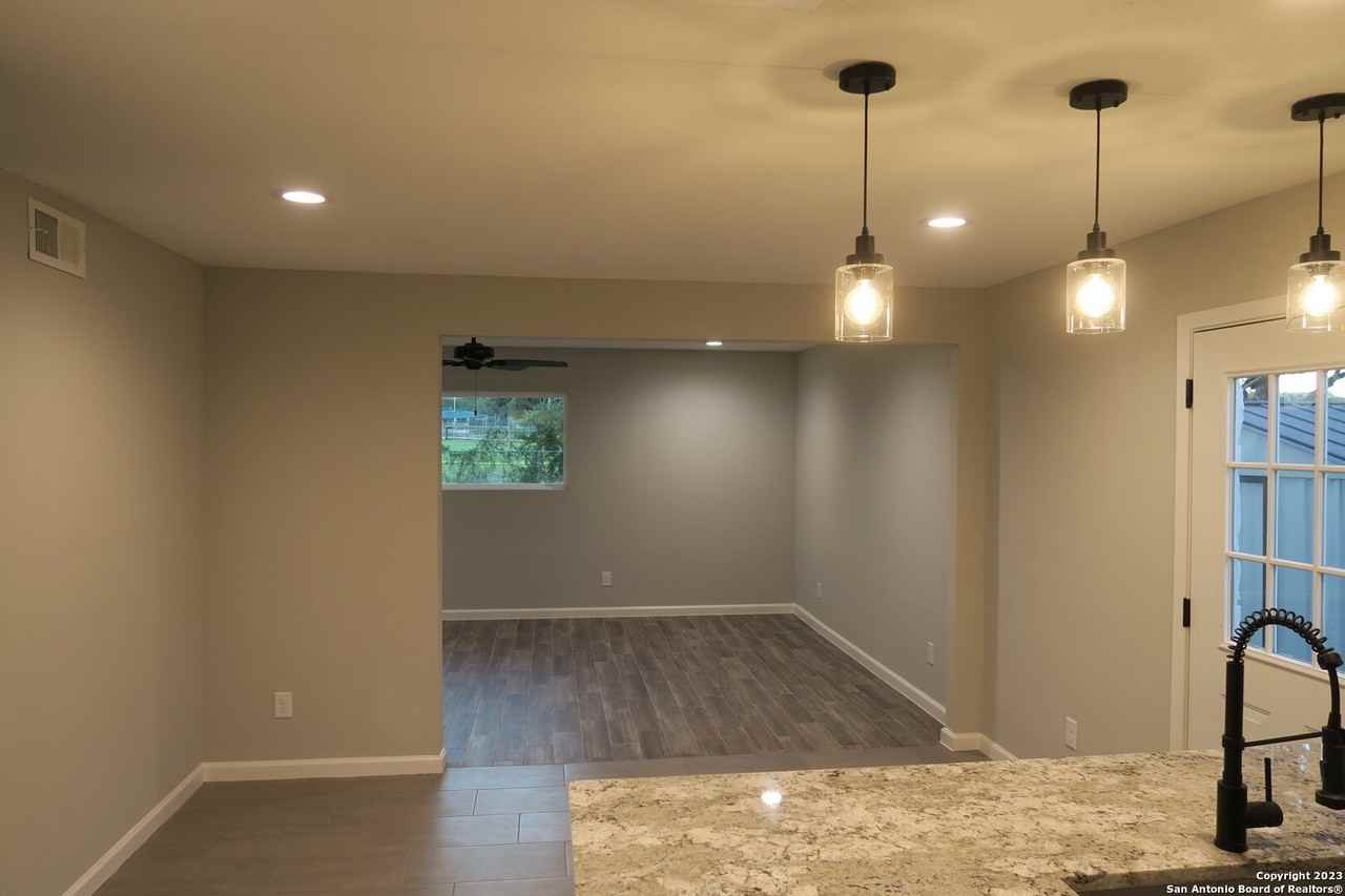 67 Winn Ave - Photo 5 of 18