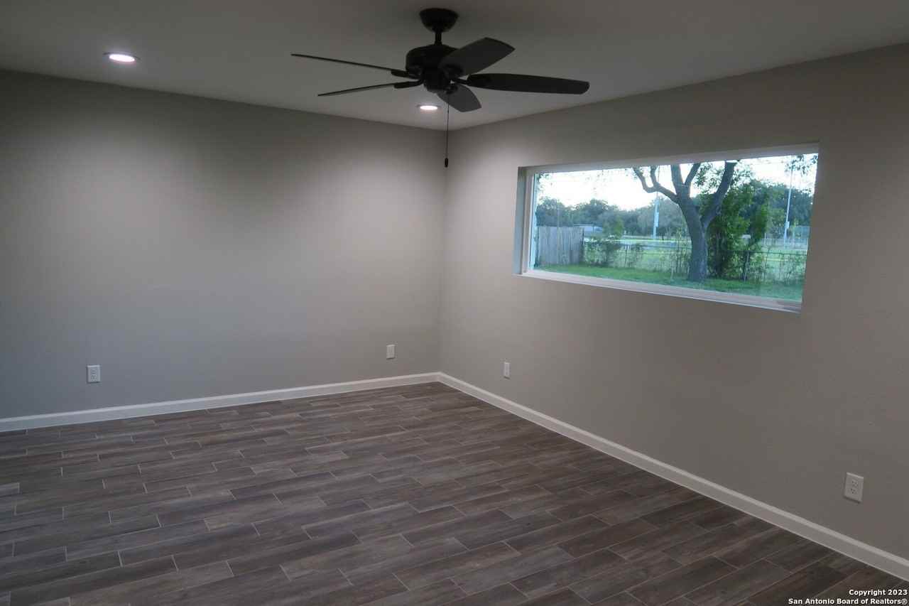 67 Winn Ave - Photo 6 of 18