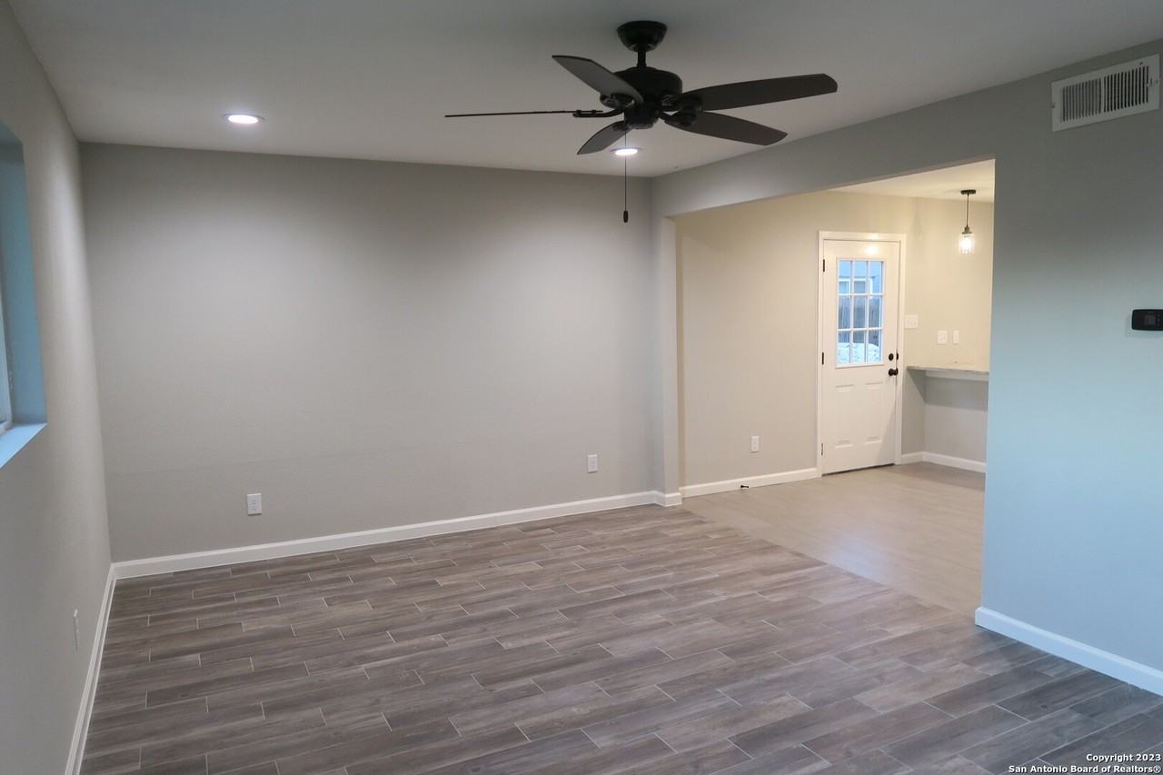 67 Winn Ave - Photo 7 of 18