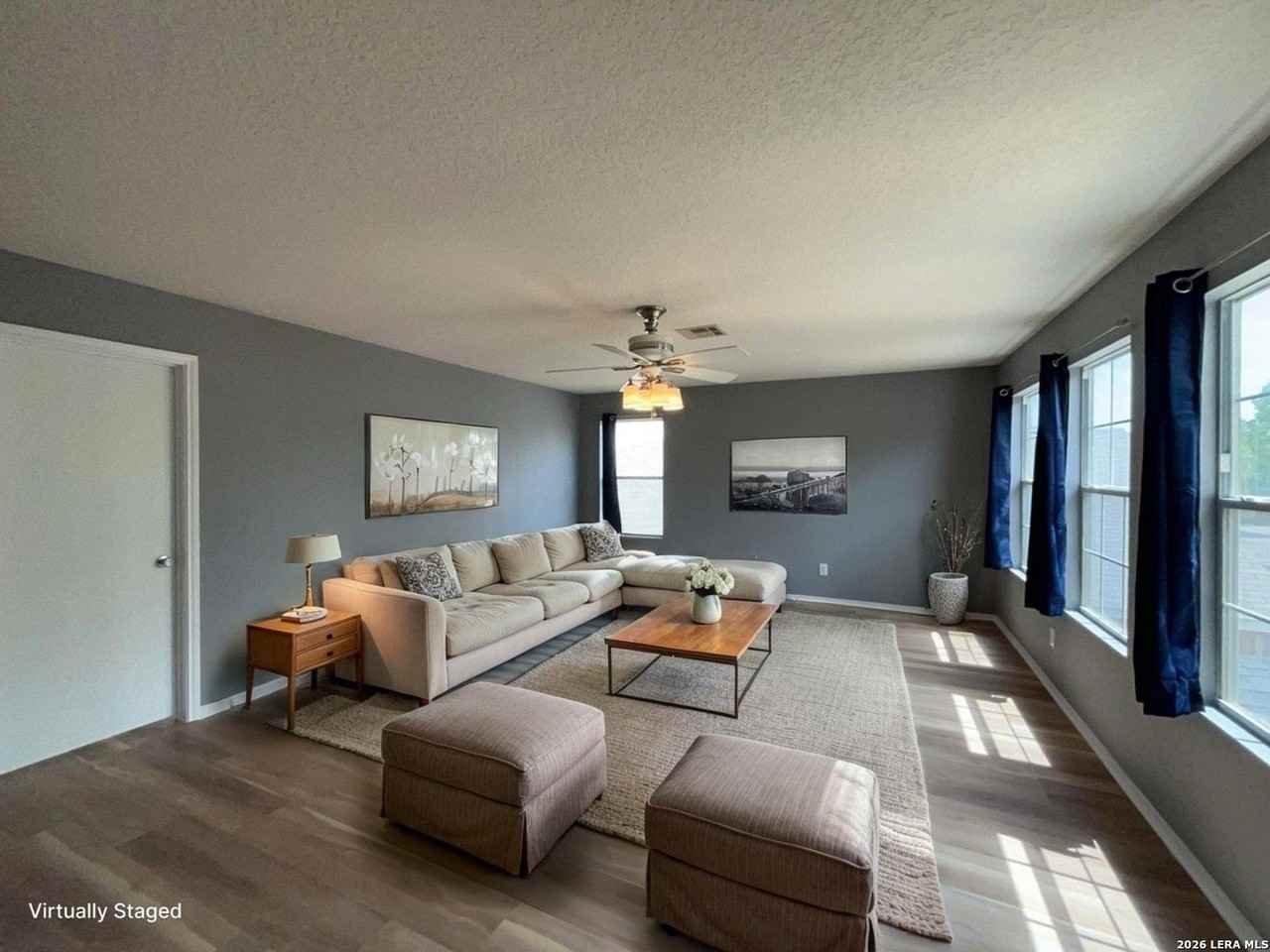 9011 Laguna Fls - Photo 6 of 46