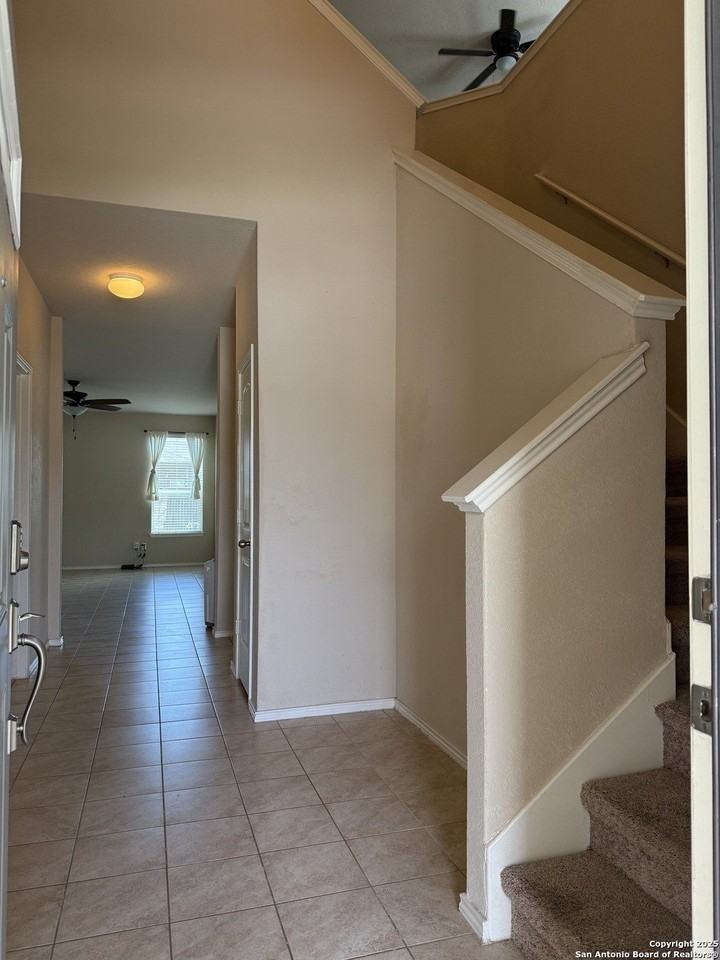 2055 Trumans Hl - Photo 6 of 38