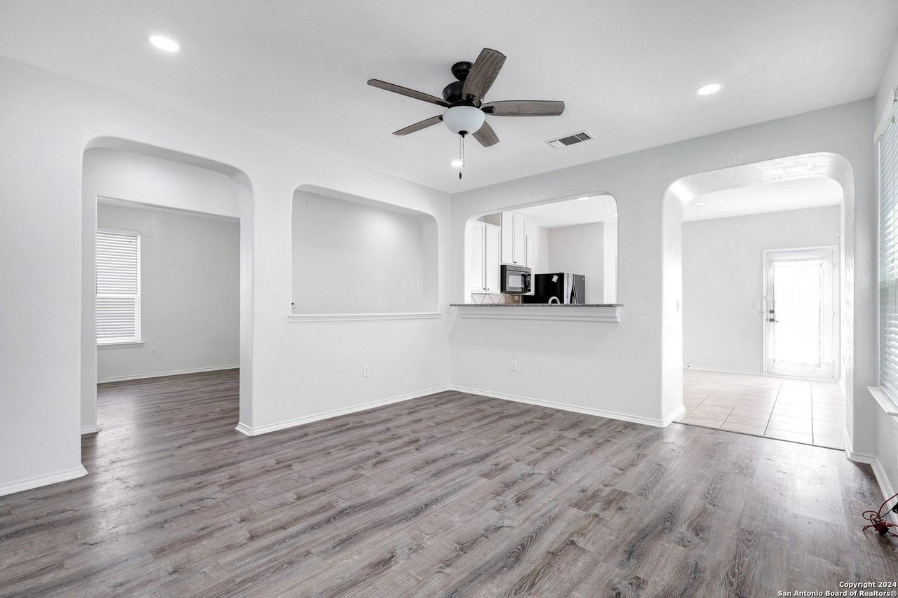 6126 Plumbago Pl - Photo 4 of 25