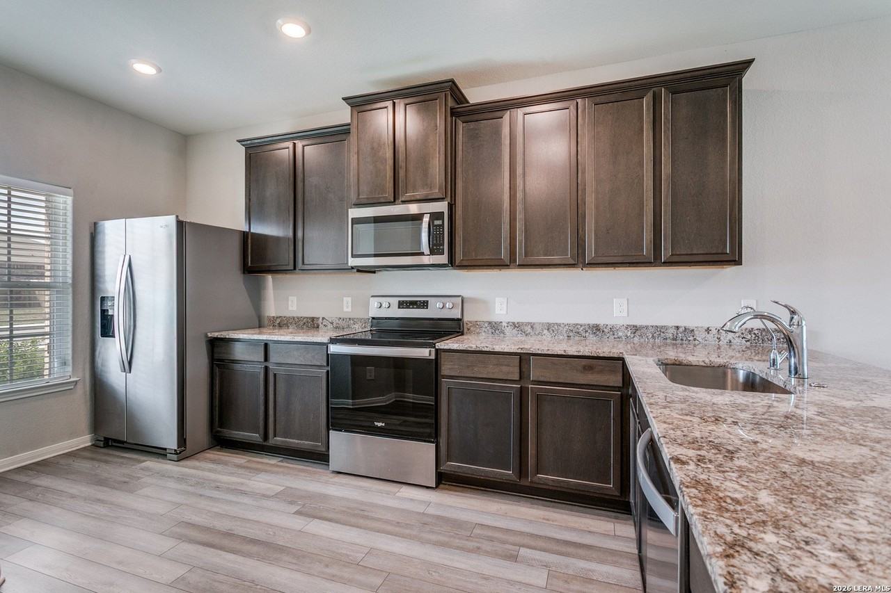 6406 Underwood Way - Photo 3 of 19