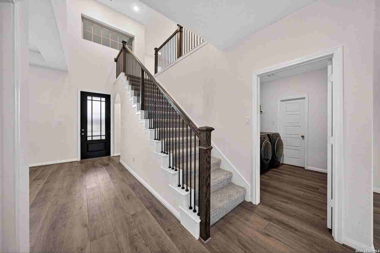 10064 Mulhouse Dr - Photo 5 of 43