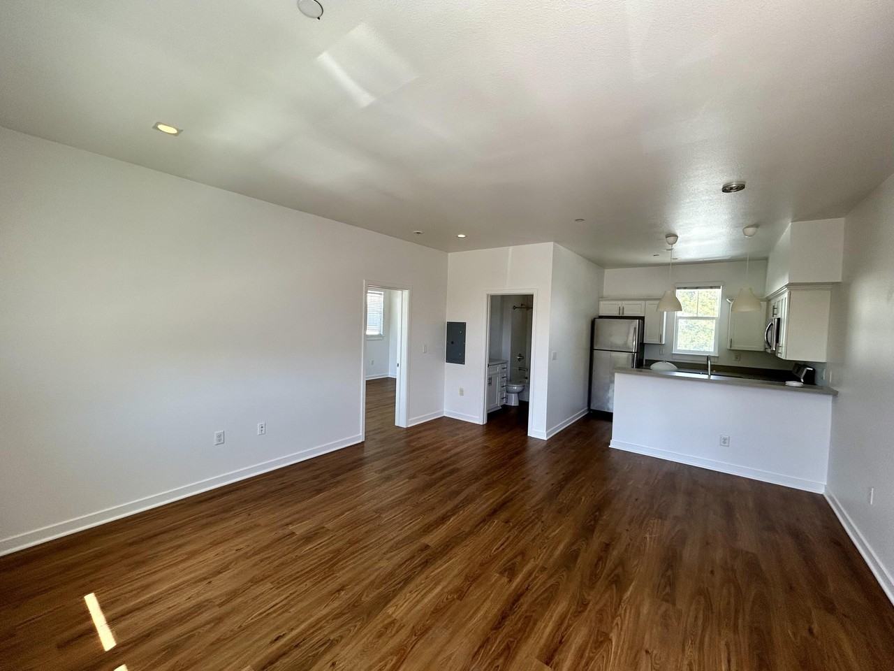 322 W Micheltorena St #C - Photo 4 of 12