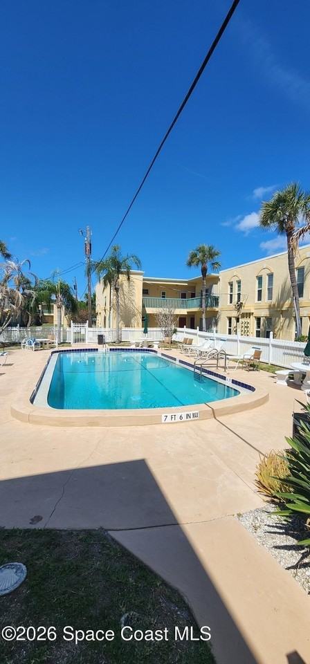 310 Taylor Ave #C19 - Photo 6 of 24