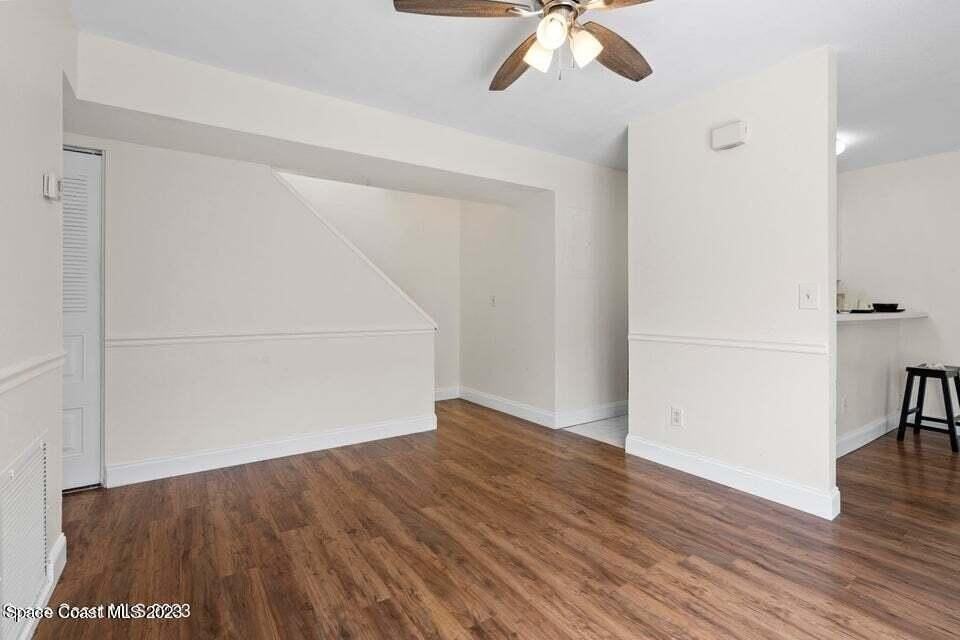 1411 Sheafe Ave Ne #102 - Photo 5 of 11