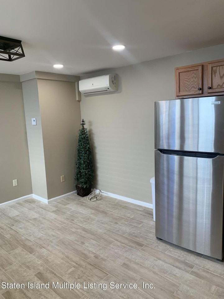 193 Bennett Ave - Photo 6 of 18