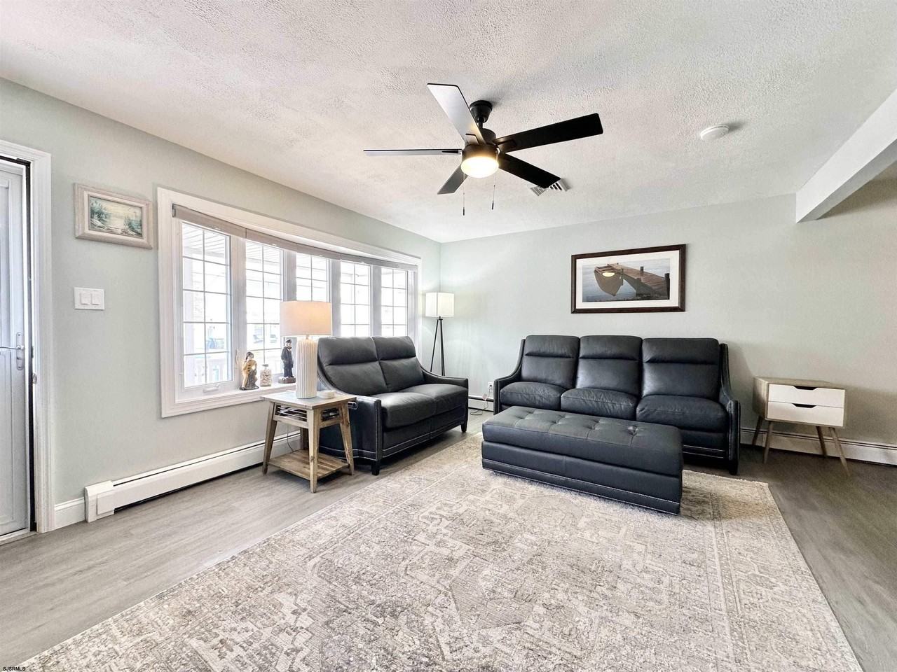 117 Lincoln Dr - Photo 6 of 29