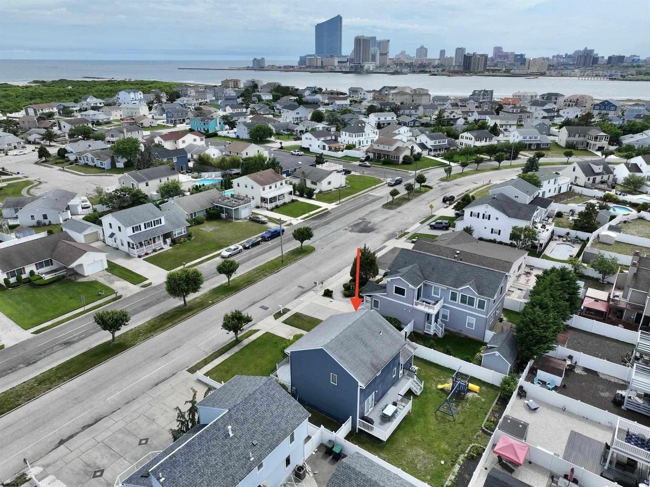 5109 Harbor Beach Blvd - Photo 5 of 33