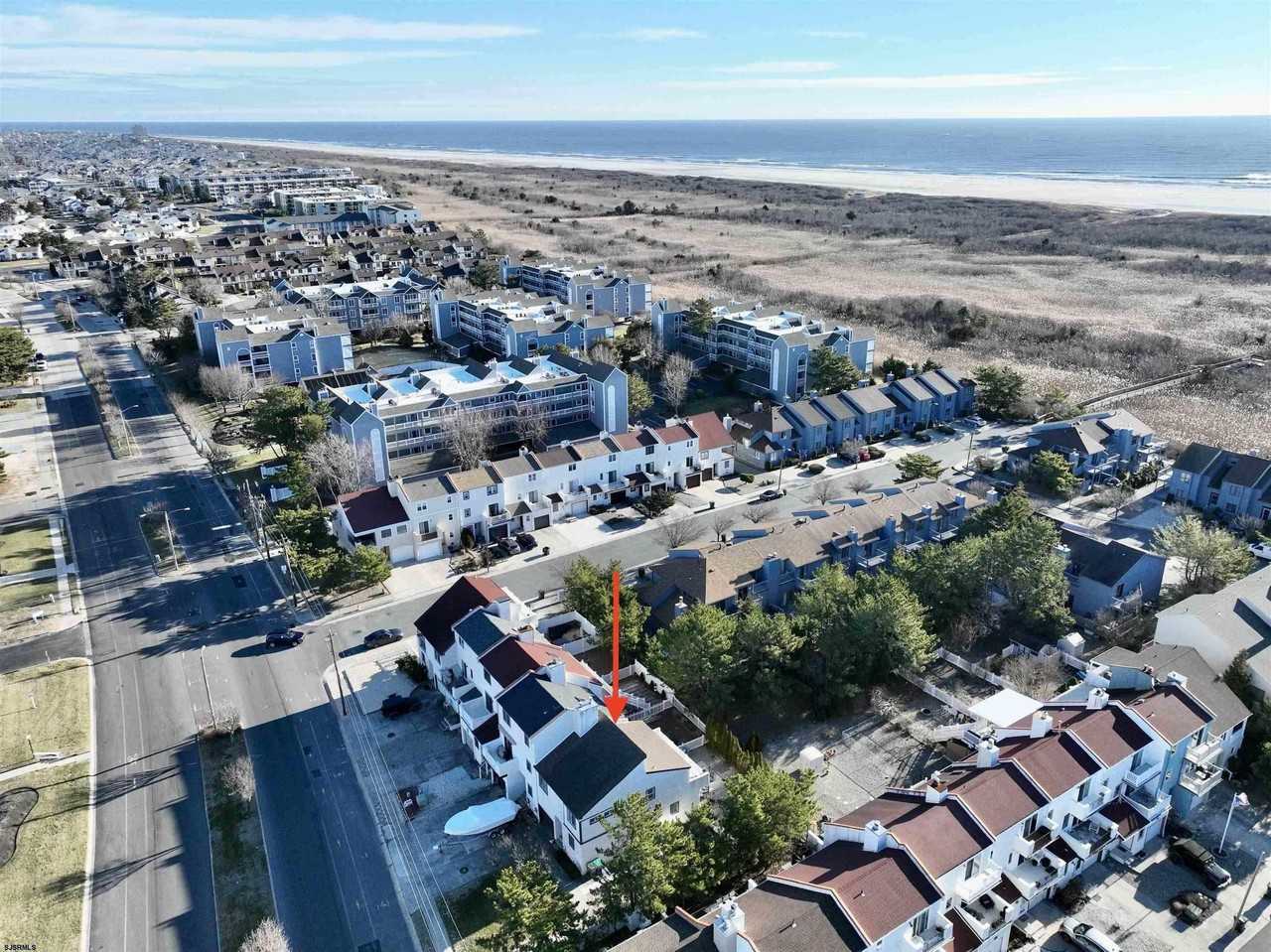 4818 Harbor Beach Blvd - Photo 3 of 28