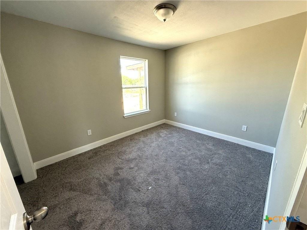 1851 Connell St - Photo 6 of 16