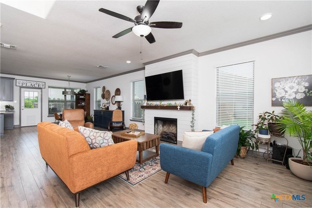 3810 Twilight Dr - Photo 2 of 25