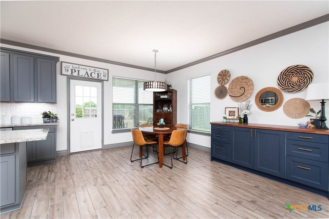 3810 Twilight Dr - Photo 5 of 25