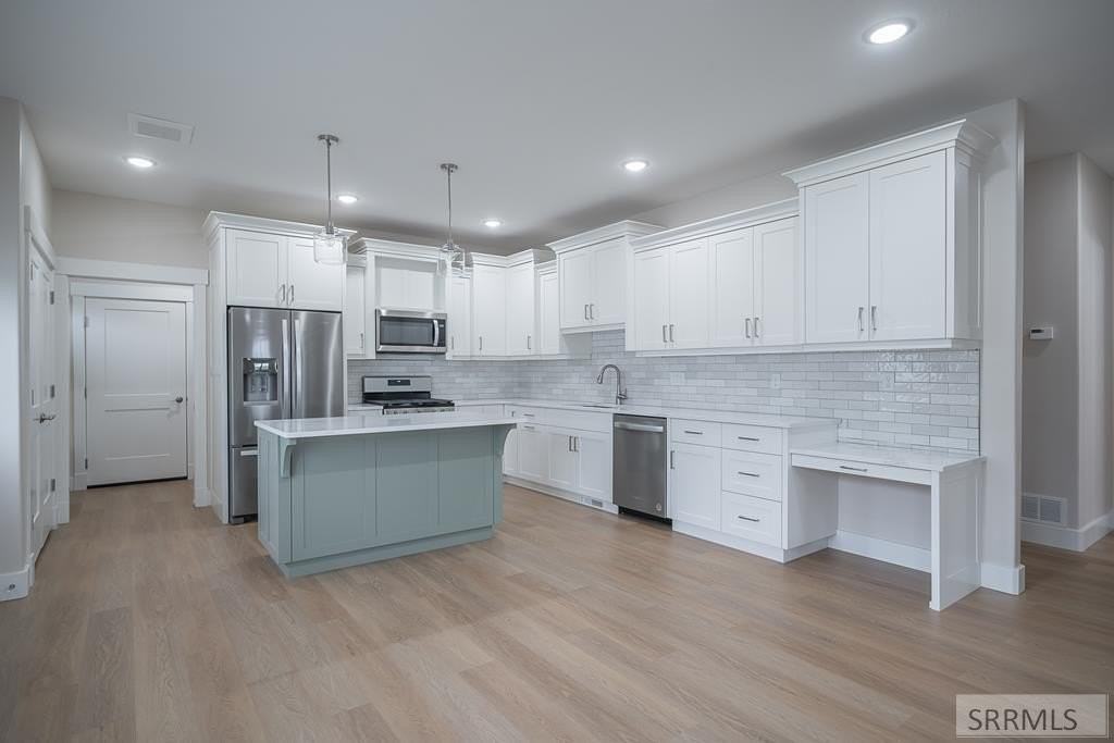 1950 Autumn Ln - Photo 6 of 25