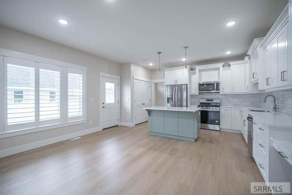 1950 Autumn Ln - Photo 7 of 25