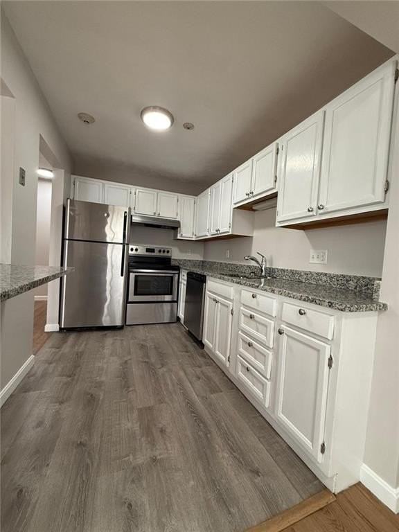 400 New River Rd #905 - Photo 2 of 9