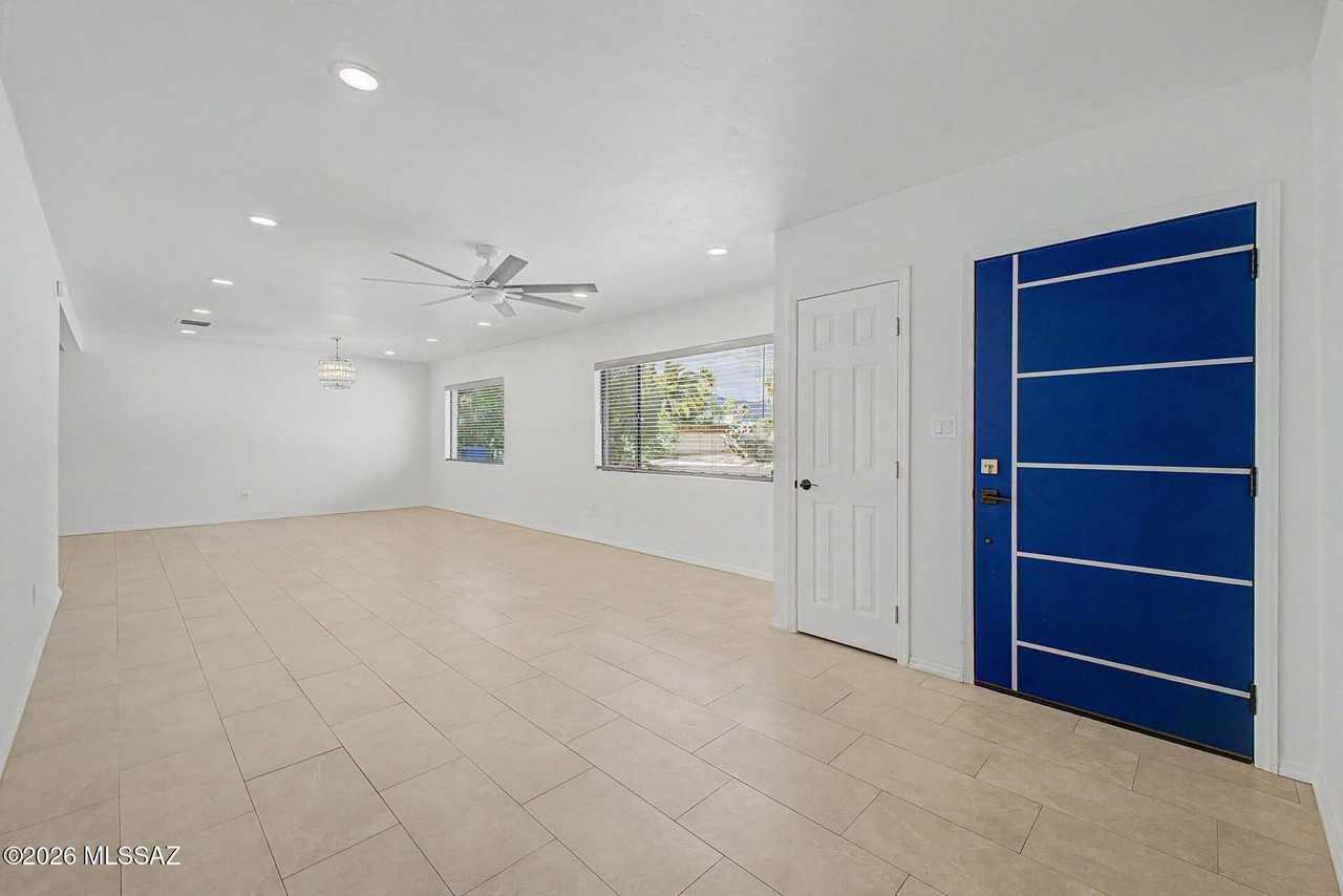 5120 E Alberta Dr - Photo 7 of 37