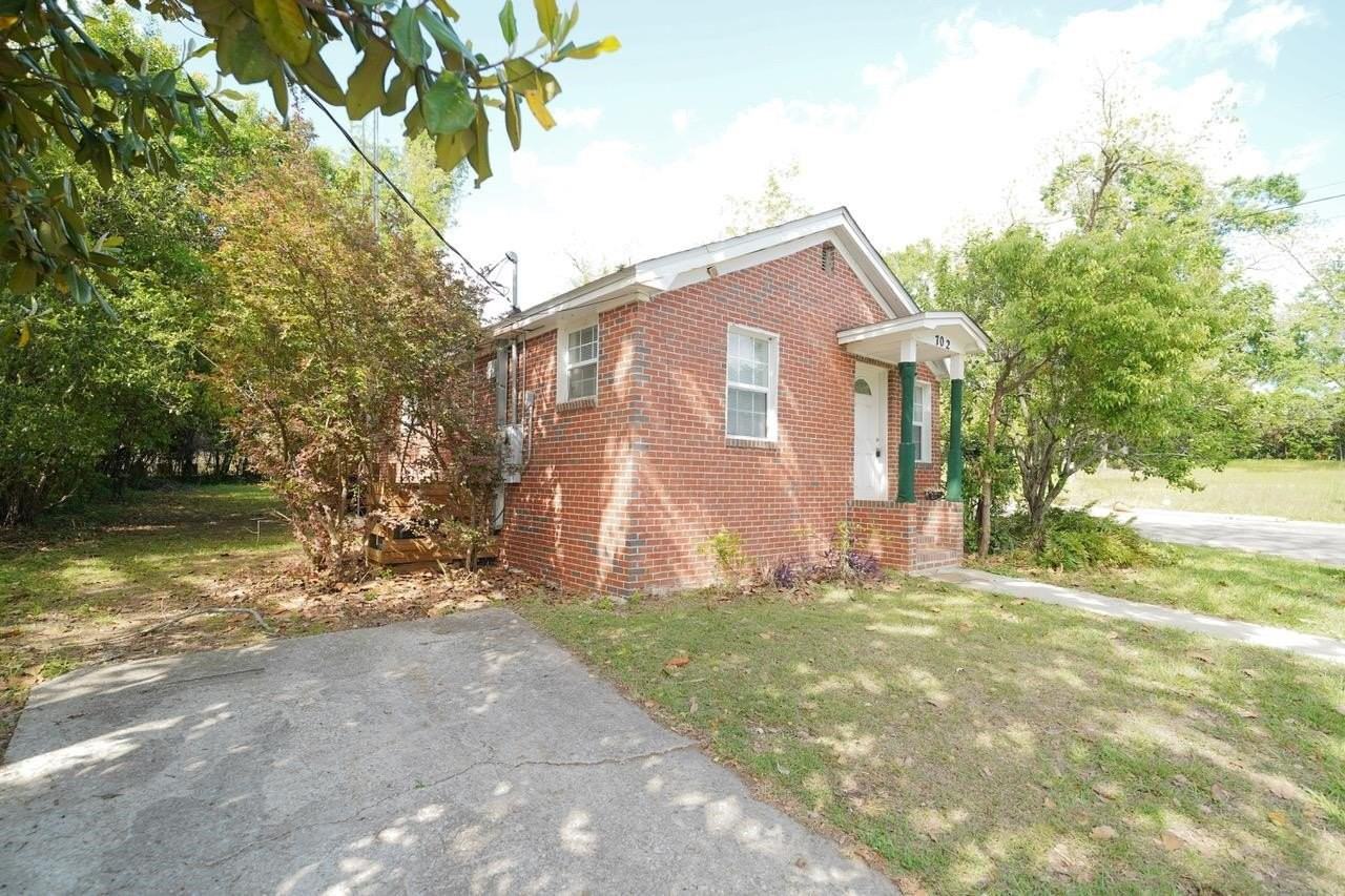 702 Nassau St - Photo 2 of 24