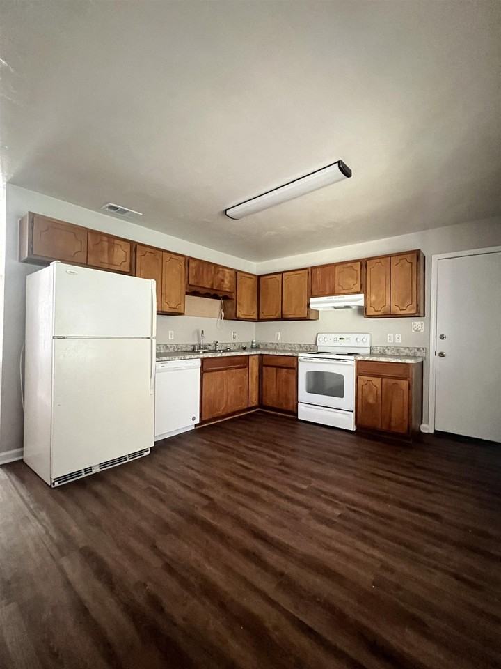 2437 Jolene Ln - Photo 6 of 16