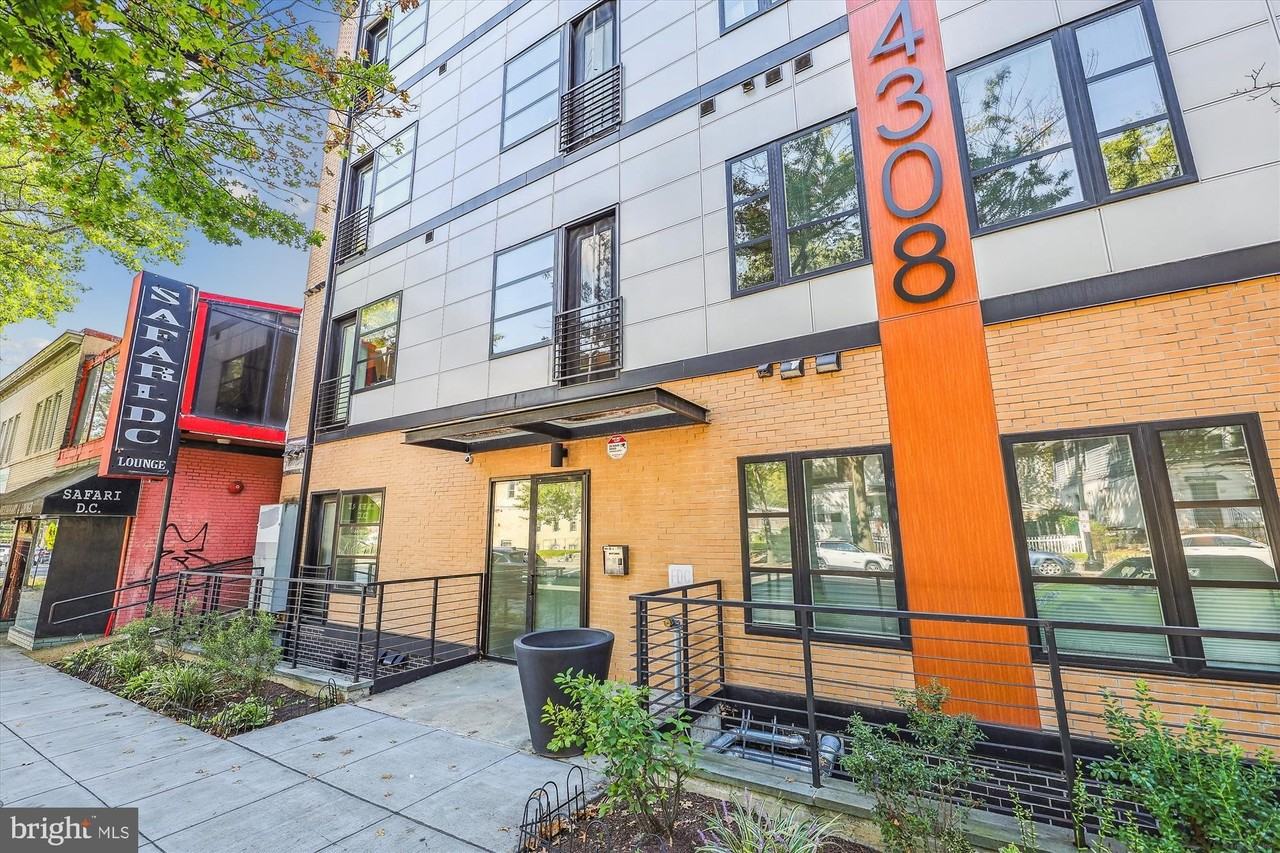 4308 Georgia Ave Nw #502 - Photo 3 of 29