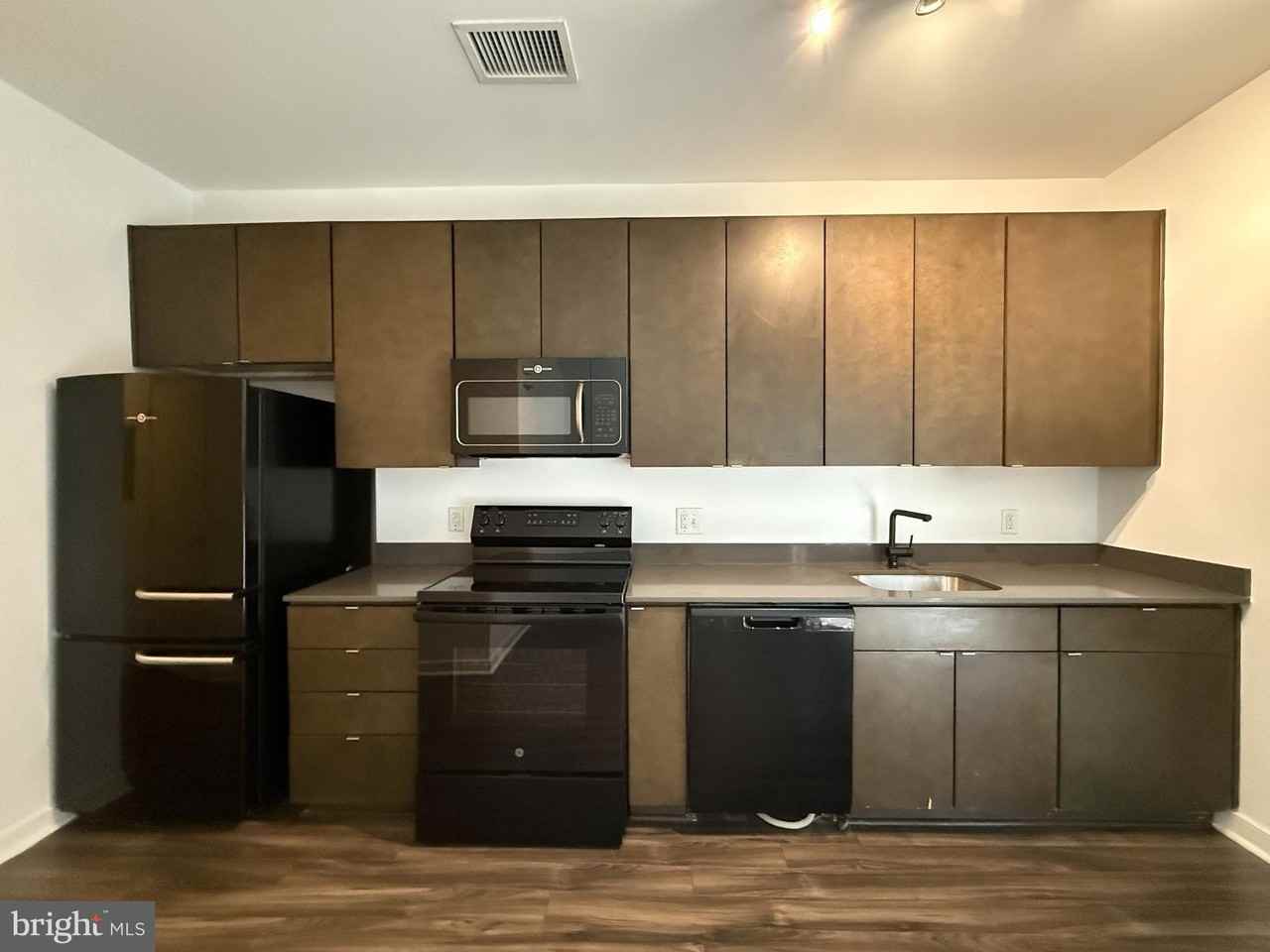 1250 9th St Nw #218 - Photo 3 of 18