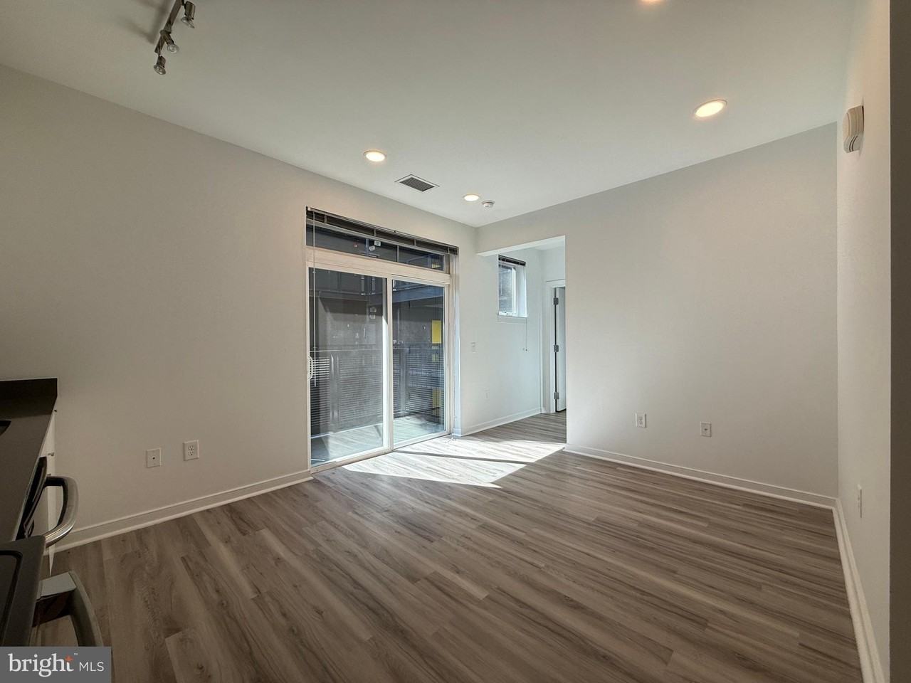 1250 9th St Nw #315 - Photo 4 of 17