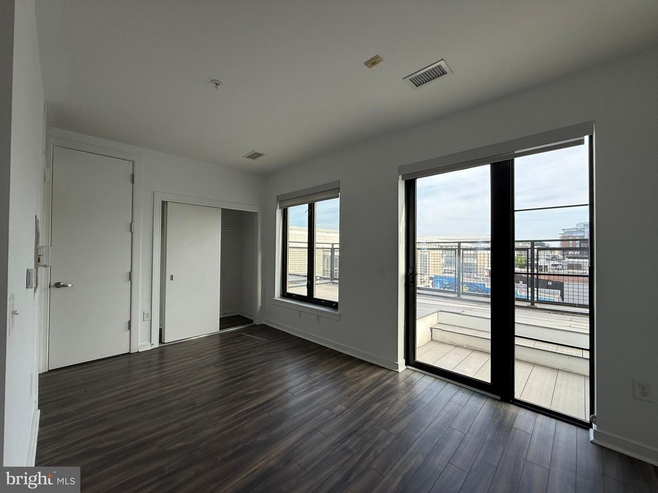 1250 9th St Nw #513 - Photo 4 of 16