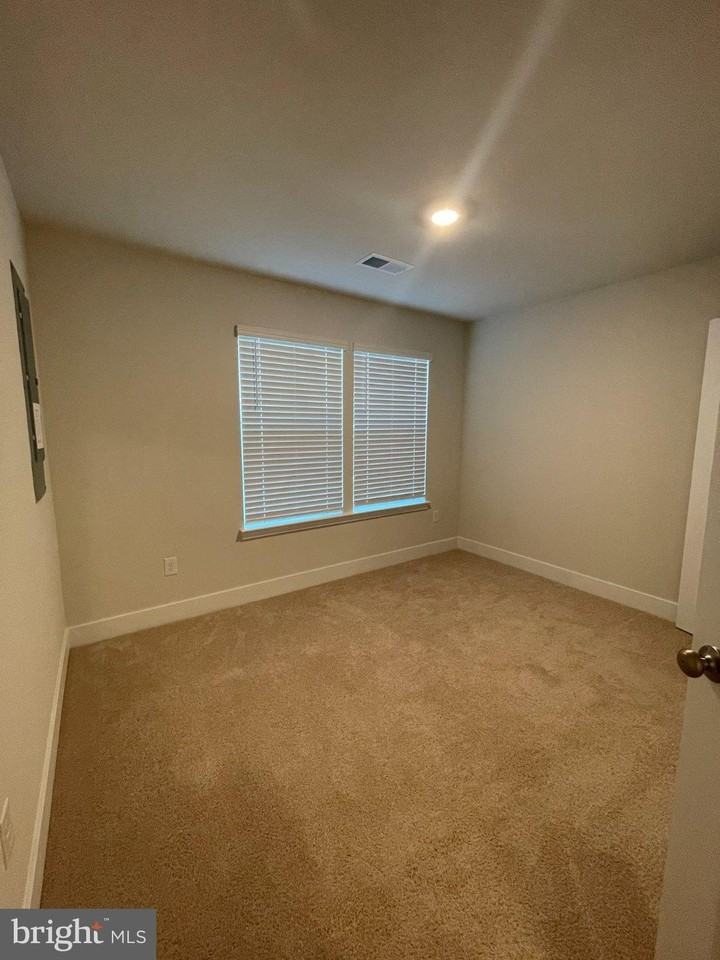 10622 Meridan Hill Way - Photo 7 of 22