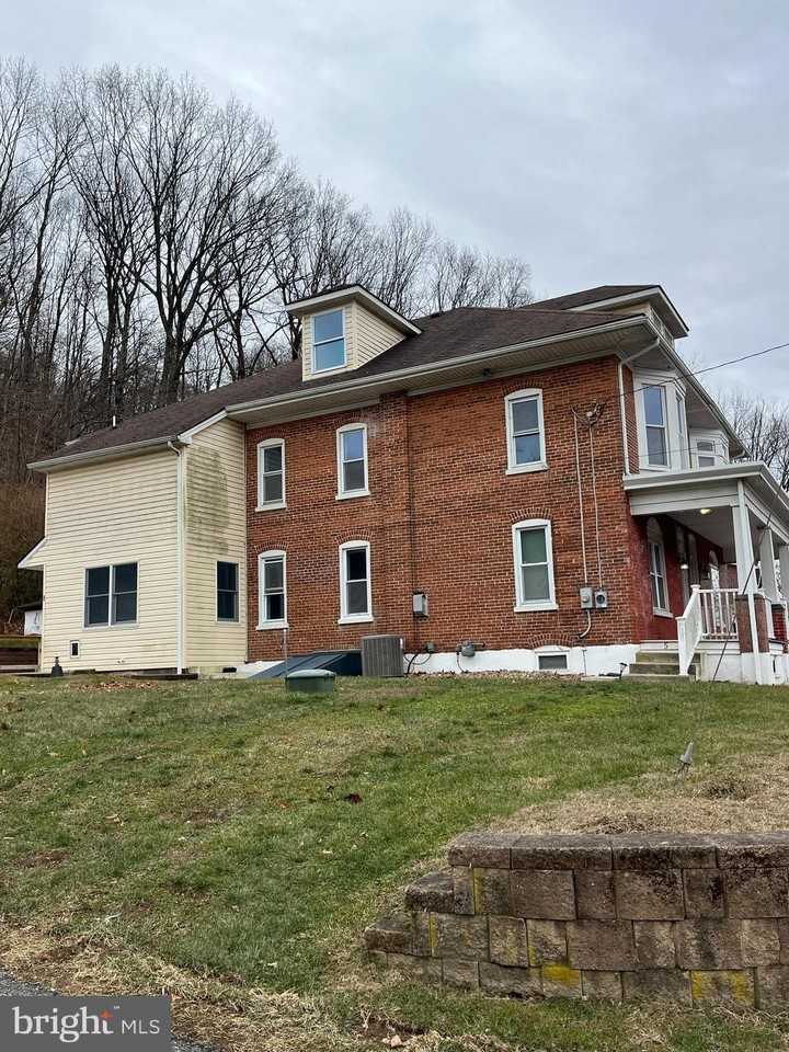 5 Ehst Rd - Photo 2 of 23