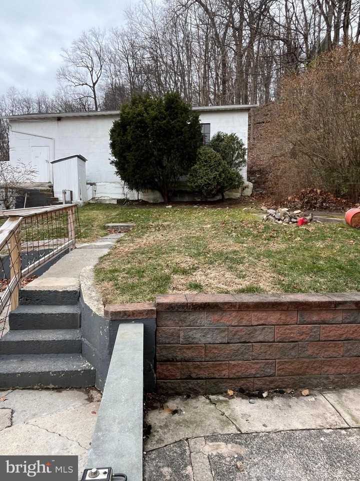 5 Ehst Rd - Photo 4 of 23