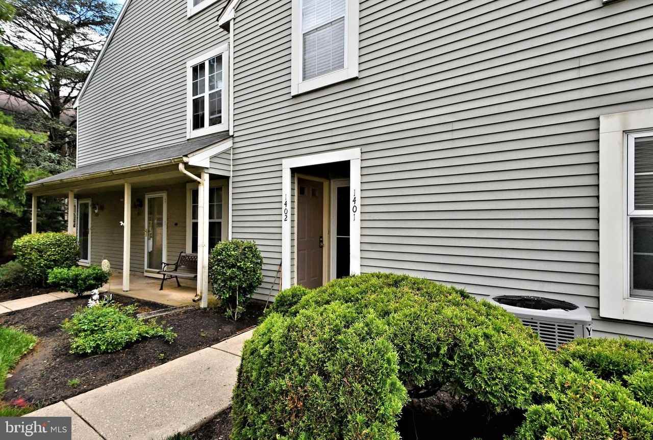 1401 Society Pl - Photo 3 of 36