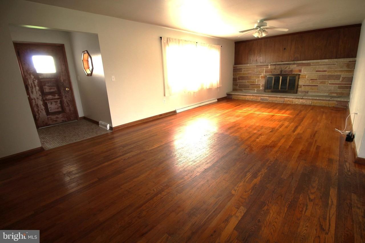 293 Twin County Rd - Photo 2 of 12