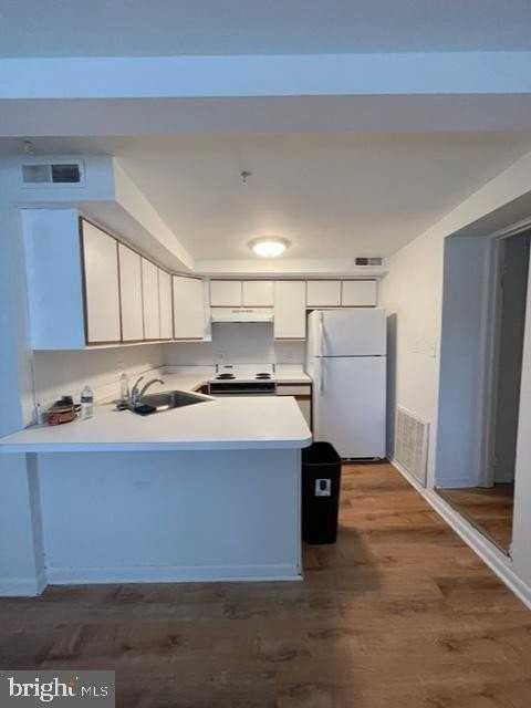 420 Hallowell St #1 - Photo 3 of 12